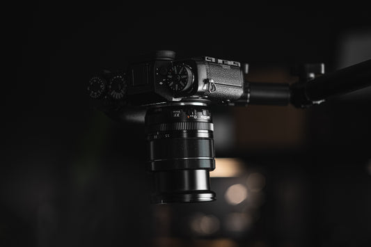 XF18-55mm F2.8-4.0 R LM OIS lens by Fujifilm